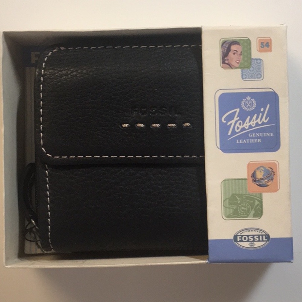 Black fossil wallet